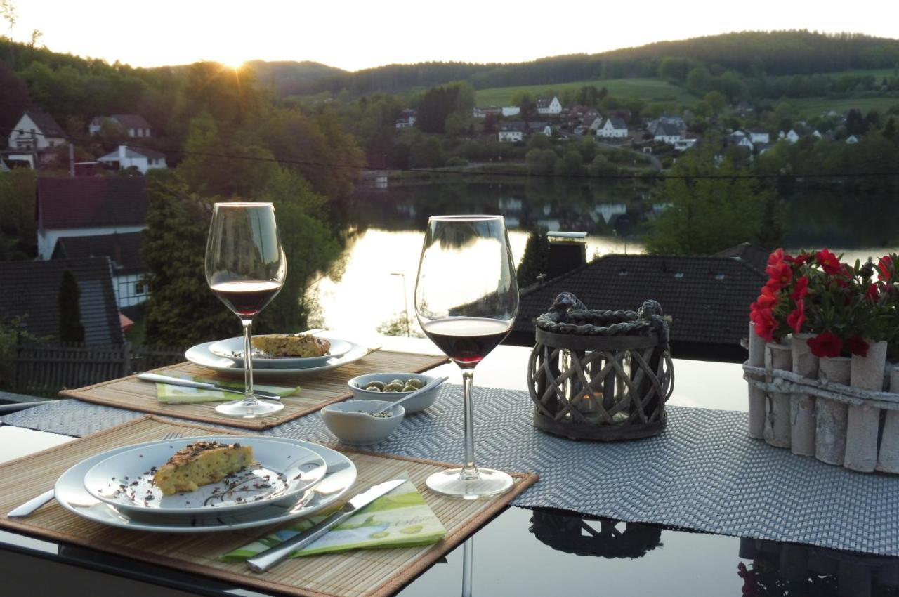 Exklusive Ferienwohnung 'Agger-Blick' Mit Grosser Seeblick-Terrasse & Sauna Gummersbach Esterno foto